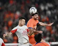 九游娱乐-法甲赛前走向成谜，上海海港远射贴柱，震撼外界，球探报告显示潜力(上海海港比赛集锦)