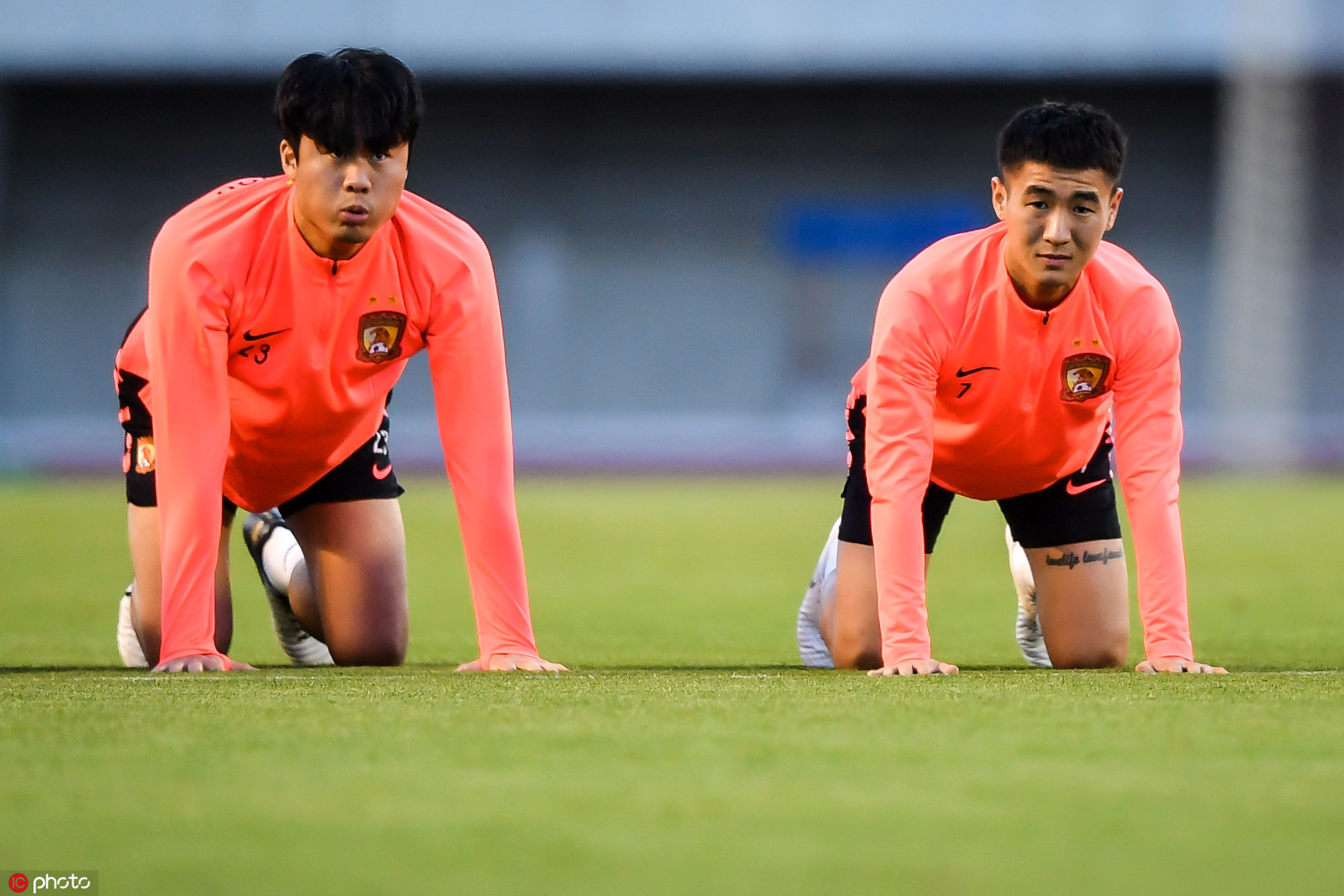 九游娱乐-今晚体能课后；阿森纳主帅复盘备战亚冠；媒体盛赞；医务组通报恢复(阿森纳比赛回放)