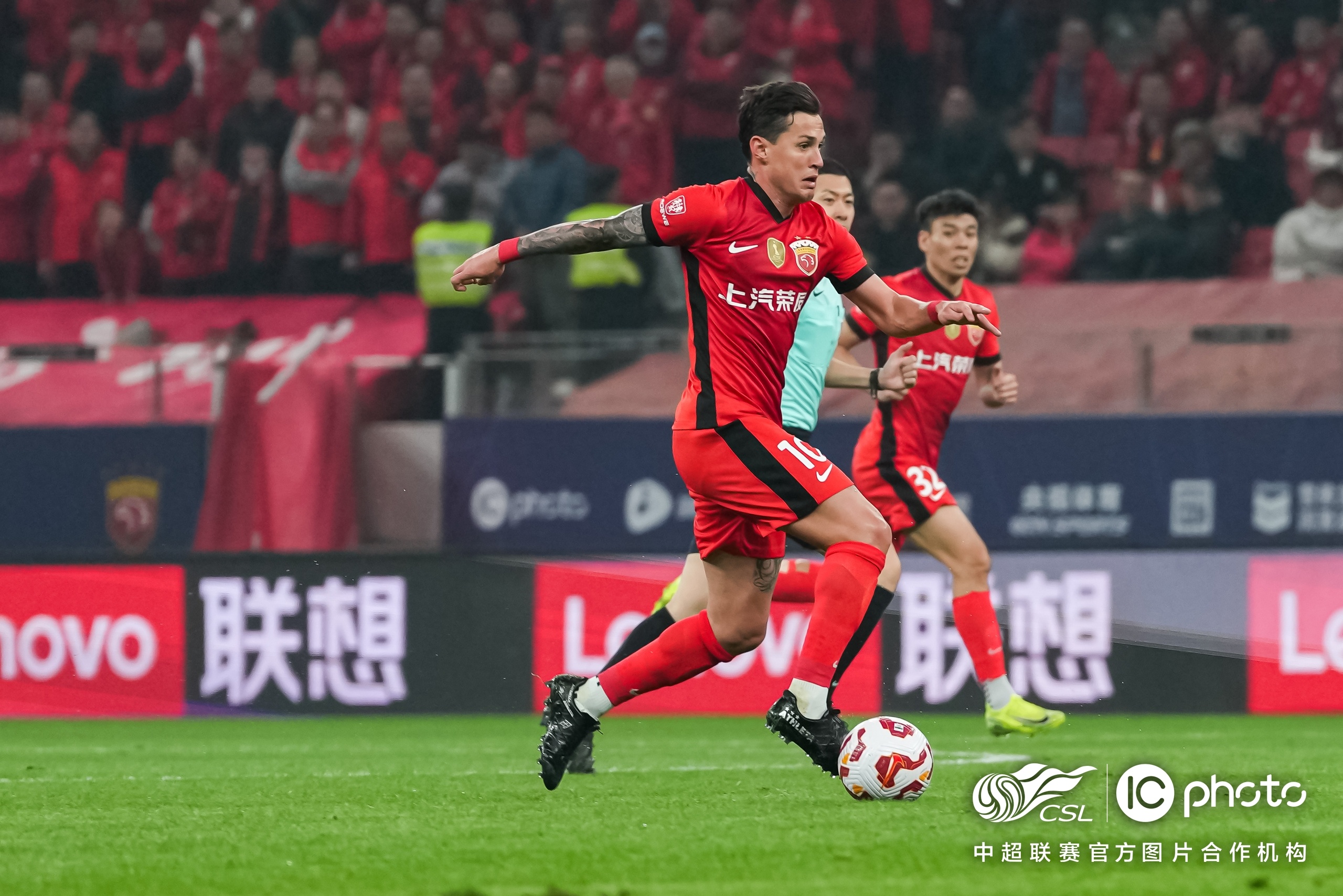 九游APP-篮网对阵76人现场直播