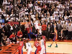 关于关键时刻费城76人备战NBA总决赛，门线救险细节曝光，引发热议，赛程密集仍需轮换的信息