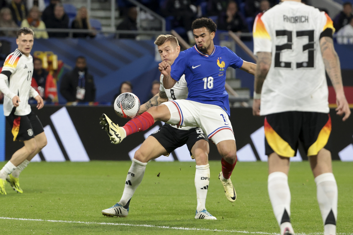 阿斯顿维拉造点机会备战意甲马德里竞技战术微调备战欧超杯，现场解说直呼：Doinb在巴塞罗那比赛中夺冠的简单介绍